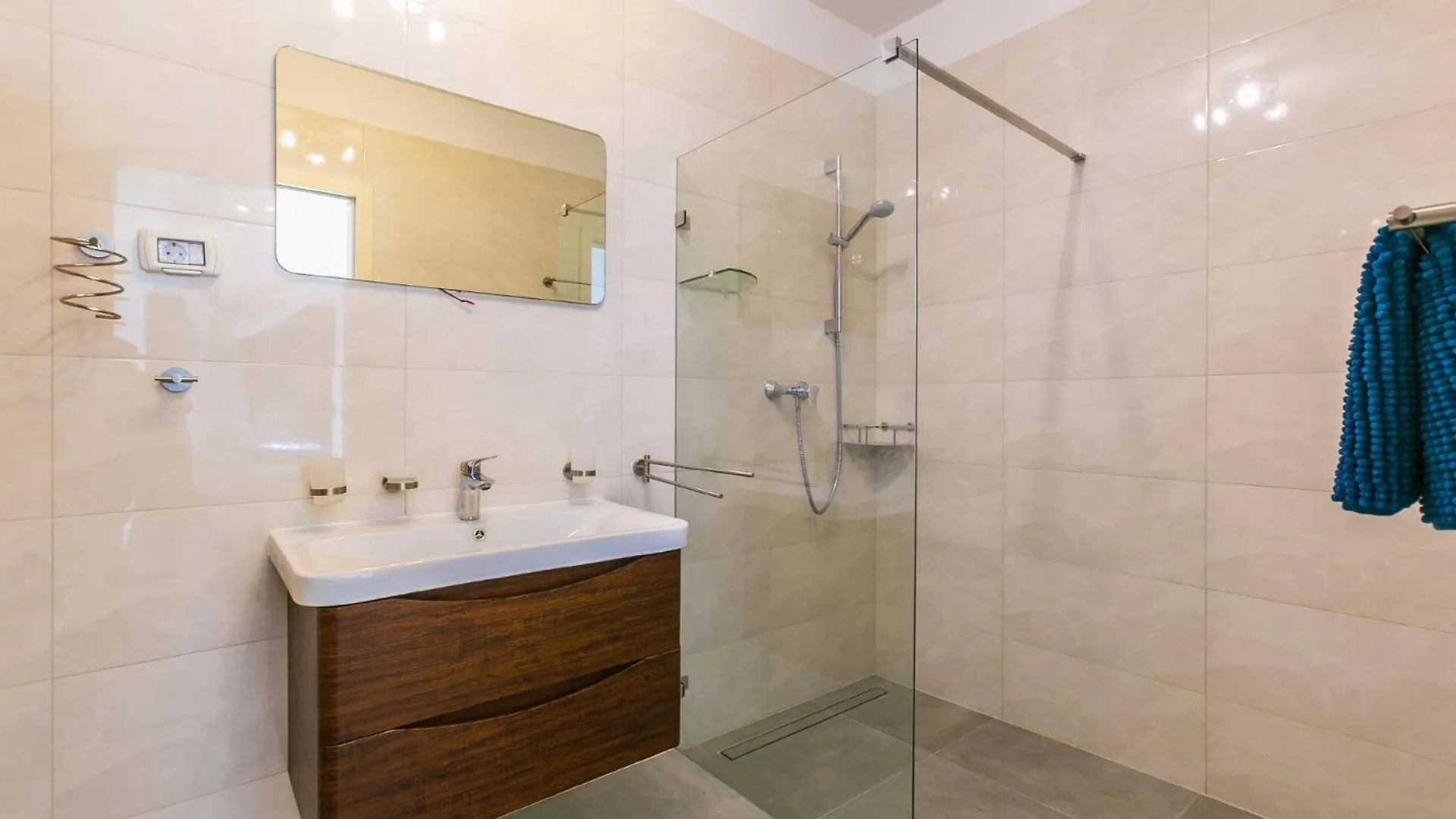 Vizula D - App Ulla - Mpolo Apartment Medulin