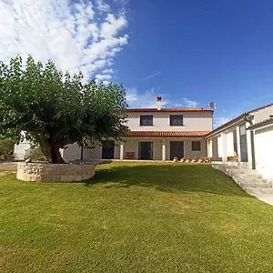Vila Ivana, Medulin