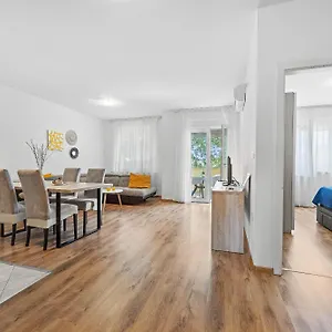  Apartament Neea