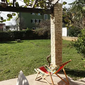 Apartman And Cozy Ferry In, Medulin